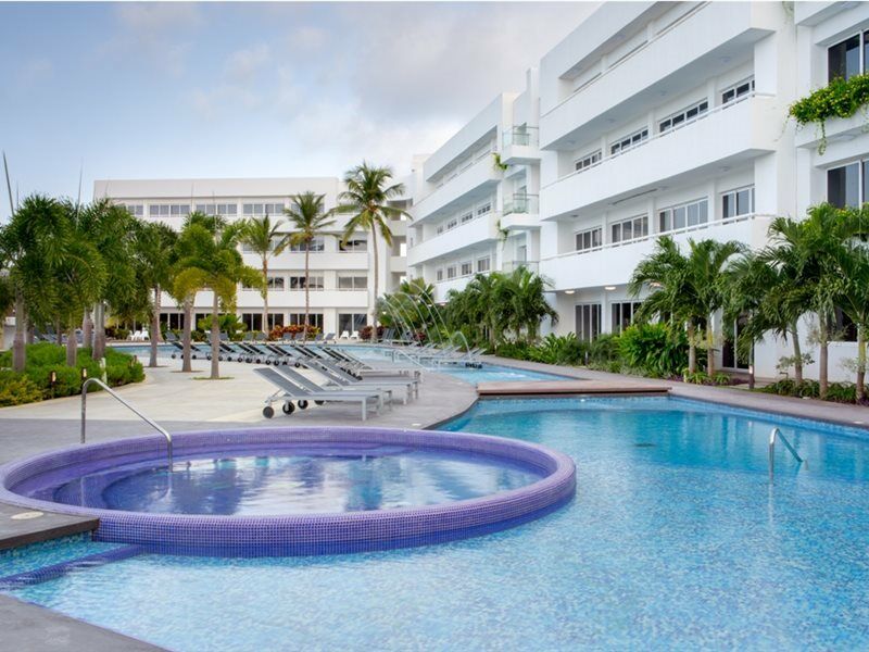 Ld Palm Beach Hotel Playa El Agua Ngoại thất bức ảnh